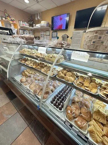 Hot Breads Cafe display case